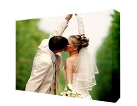 Custom Wedding Canvas Prints  – Make Weddings More Extravagant